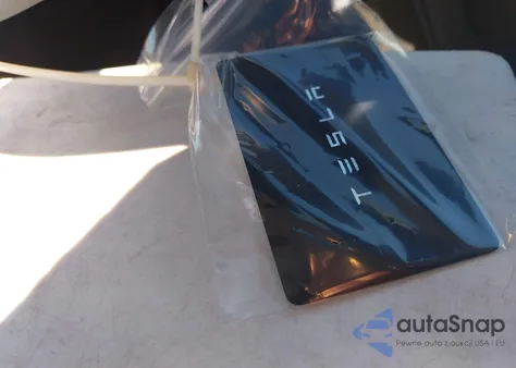 2022 Tesla Model Y Long Range Dual Motor All-Wheel Drive из США, поврежденный, VIN 7SAYGDEEXNF438997